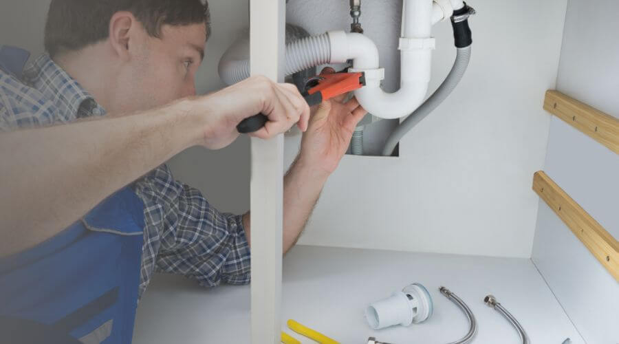 Local tankless water heater installation in Harrisburg, IL
